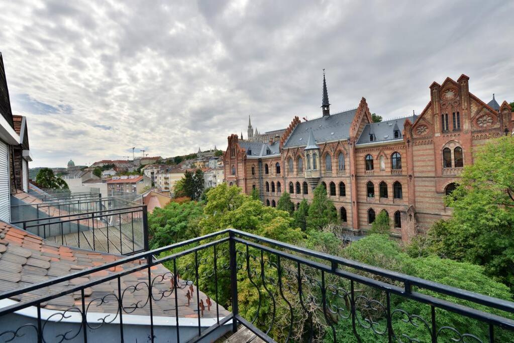 Apartamento Buda Batthiany Square, 6 Budapest Exterior foto